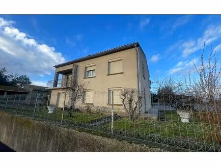 maison berriac m² t-7 à vendre  175 000 €