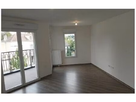 location appartement  80.66 m² t-4 à noisy-le-grand  1 600 €