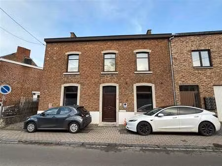 grande maison 3 chambres + 1 bureau sur un terrain de 7 05 a