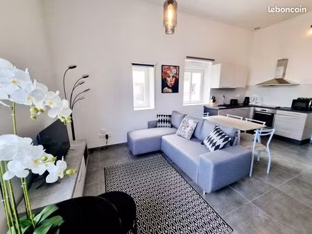 à louer – appartement meublé entièrement rénové avec parking – metz (57000)