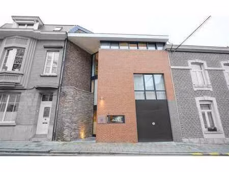 surface de bureaux idéalement située à huy