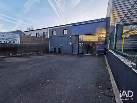 vente commerce 581 m² brie-comte-robert (77170)