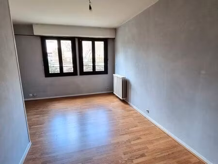 appartement 1 pièce 33 m²