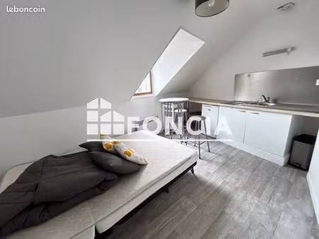 appartement 1 pièce 12 m²