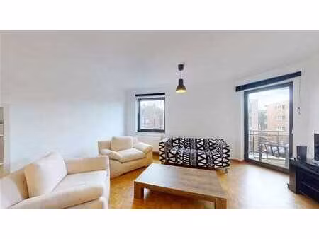 appartement 2ch  2 terrasses  garage/caves