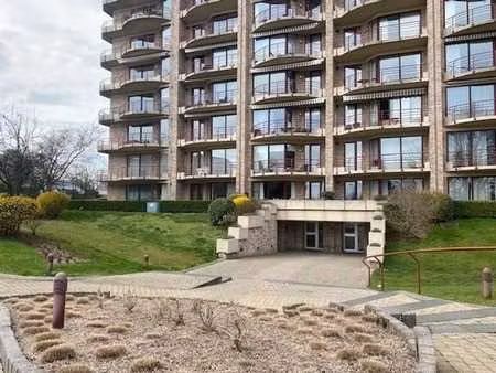 magnifique appart 2 chbres avec super vue et grand garage