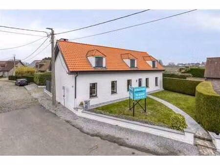 maison rénovée de style ferme dans la campagne de kobbegem!