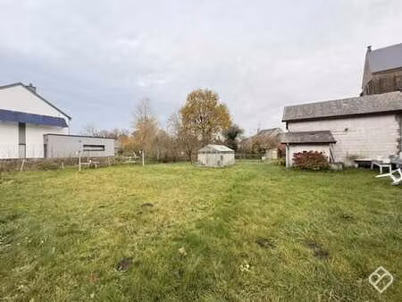 terrain constructible au centre d'etalle