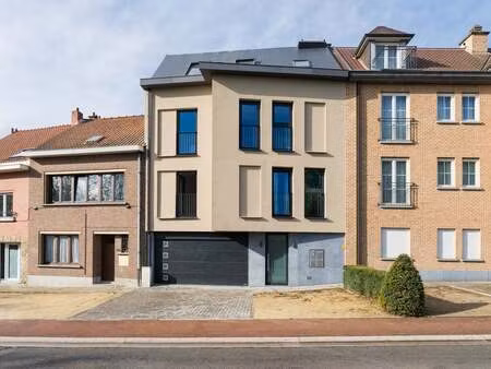 petite copropiété à kraainem ! 2 appartements + 1 bureau à kraainem à partir de € 790.000 