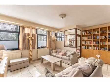 centre : appartement 2 ch au coeur de waterloo