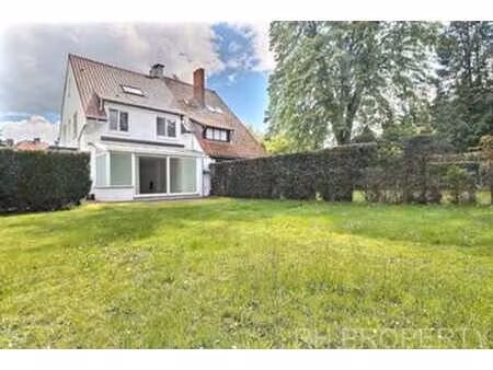 villa 3 fac  3 ch 3 sdb - peb b !