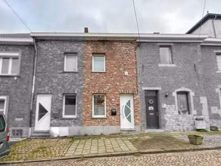 joli appartement 2ch  garage et jardin