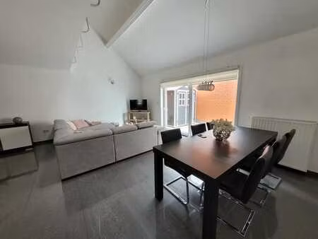 superbe appartement duplex 2 chambres avec terrasse