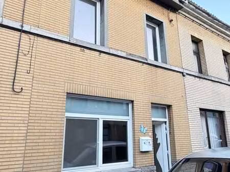 maison 3ch.  terrasse et jardin. electricité conforme!!