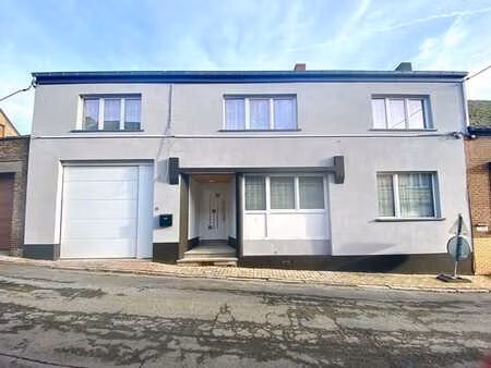 maison 3 façades avec garage