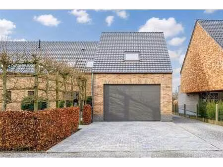 meux (la bruyère) – ensemble immobilier d’exception aux poss