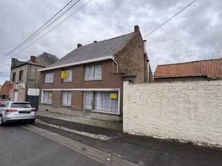 bonne maison d’habitation à rénover/promotion immobilière