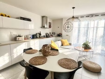 location appartement 2 pièces 46 m² à plaisir (78370)