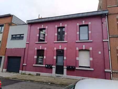 immeuble de rapport idéalement situé - 5 appartements loués