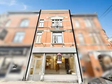 immeuble mixte / 6 chambres + rez commercial