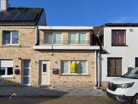 maison prête à emménager avec un joli jardin à denderleeuw !