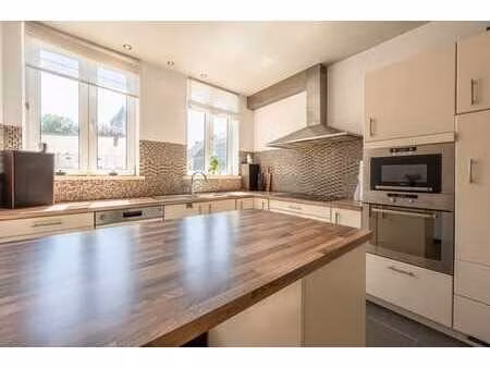 leuke centrumwoning nabij het park van maldegem