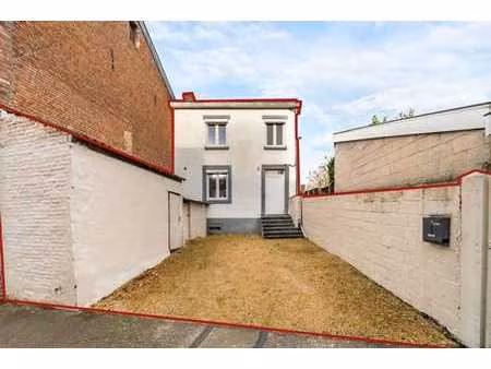 charmante maison 3 chambres avec jardin et terrasse