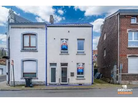 belle maison -3ch- spacieuse -grand jardin -située à seraing