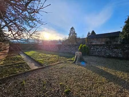 appartement 2 chambres avec jardin