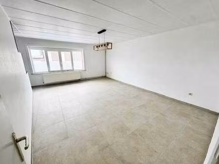 bel appartement 2 chambres à louer