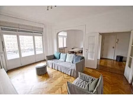 regent : meuble ou non meuble 2 ch + ch bébé /bureau