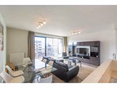 lumineux - bel app. meublé 2 ch. avec terrasse - (otan)