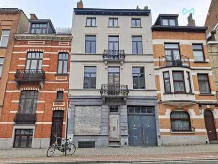 agréable appartement dans un petit immeuble