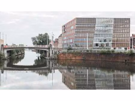 bureaux tout compris dans un centre d'affaires à proximit...