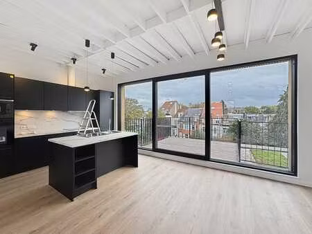 superbe penthouse 3 chambre à louer