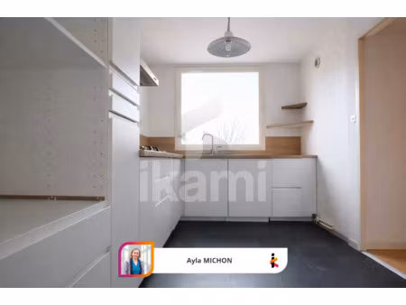 appartement duplex 104 m2 lumineux  fonctionnel et idéalem