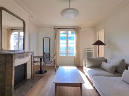 location meublée appartement 3 pièces 61 m² à paris 7ème (75007)  3 125 €