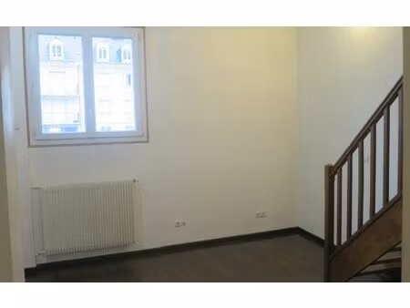 location appartement  29 m² t-2 à tours  560 €