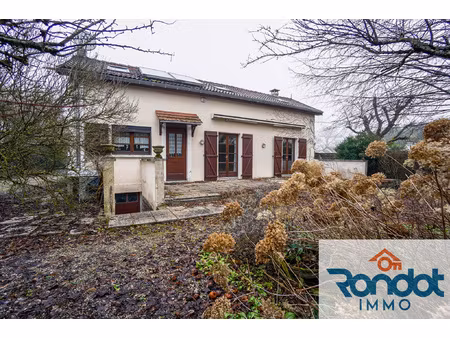 maison 4 pieces / 3 chambres / environ 107 m2 / parcelle 123