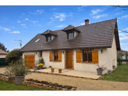 charmante maison familiale sur la commune de mergey