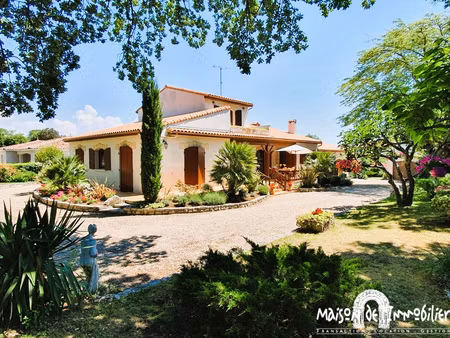 meschers - maison familiale - beau jardin - proche plage - d