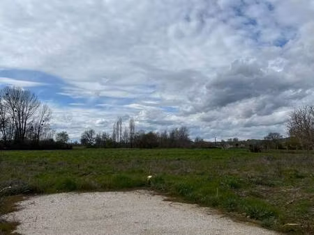 terrain constructible viabilisé à vendre