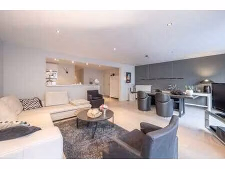 appartement à vendre avec deux terrasses  une façade exce...