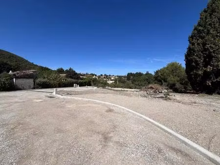 terrain constructible viabilisé à vendre