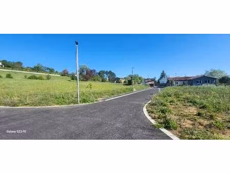 terrain constructible viabilisé à vendre
