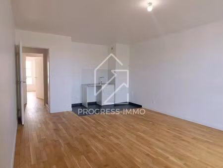 colombes f3 avec balcon et parking dans résidence de 2022