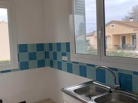 maison à louer - 4 pièces - 76 m2 - bagnols sur ceze - 30 - languedoc-roussillon