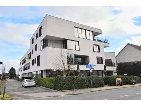 recent gebouwd 2-slpkamerapp. met terras en autostaanplaats