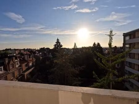 somptueux appartement – vues panoramiques – wsl