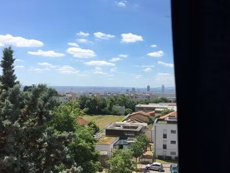 bel appartement t3/t4 lumineux et confort